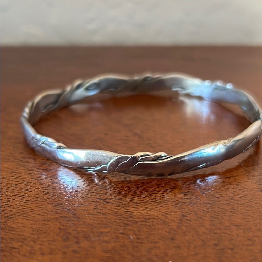 Vintage Sterling Silver Twisted Bangle Bracelet.